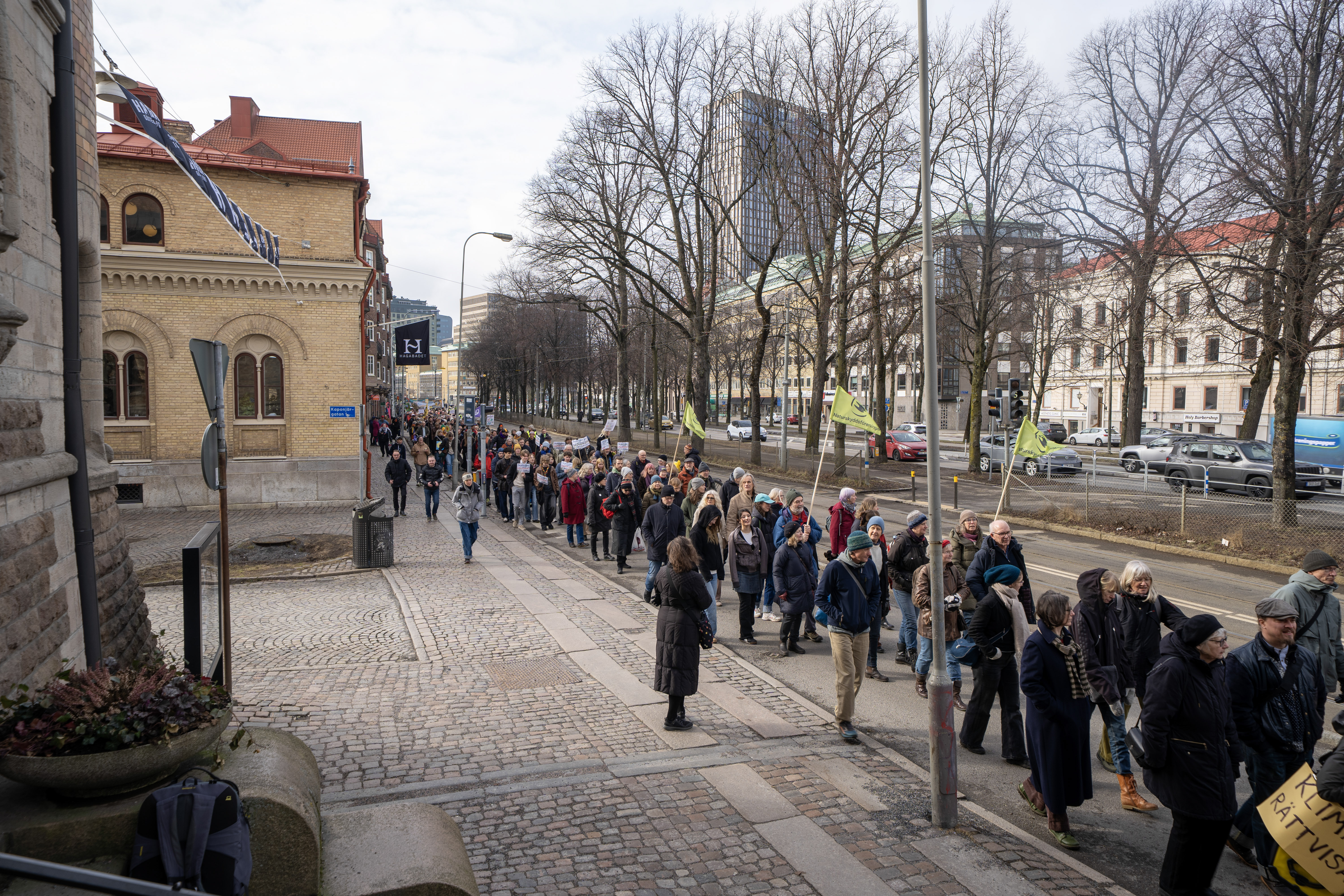 Passerar Kaponjärgatan