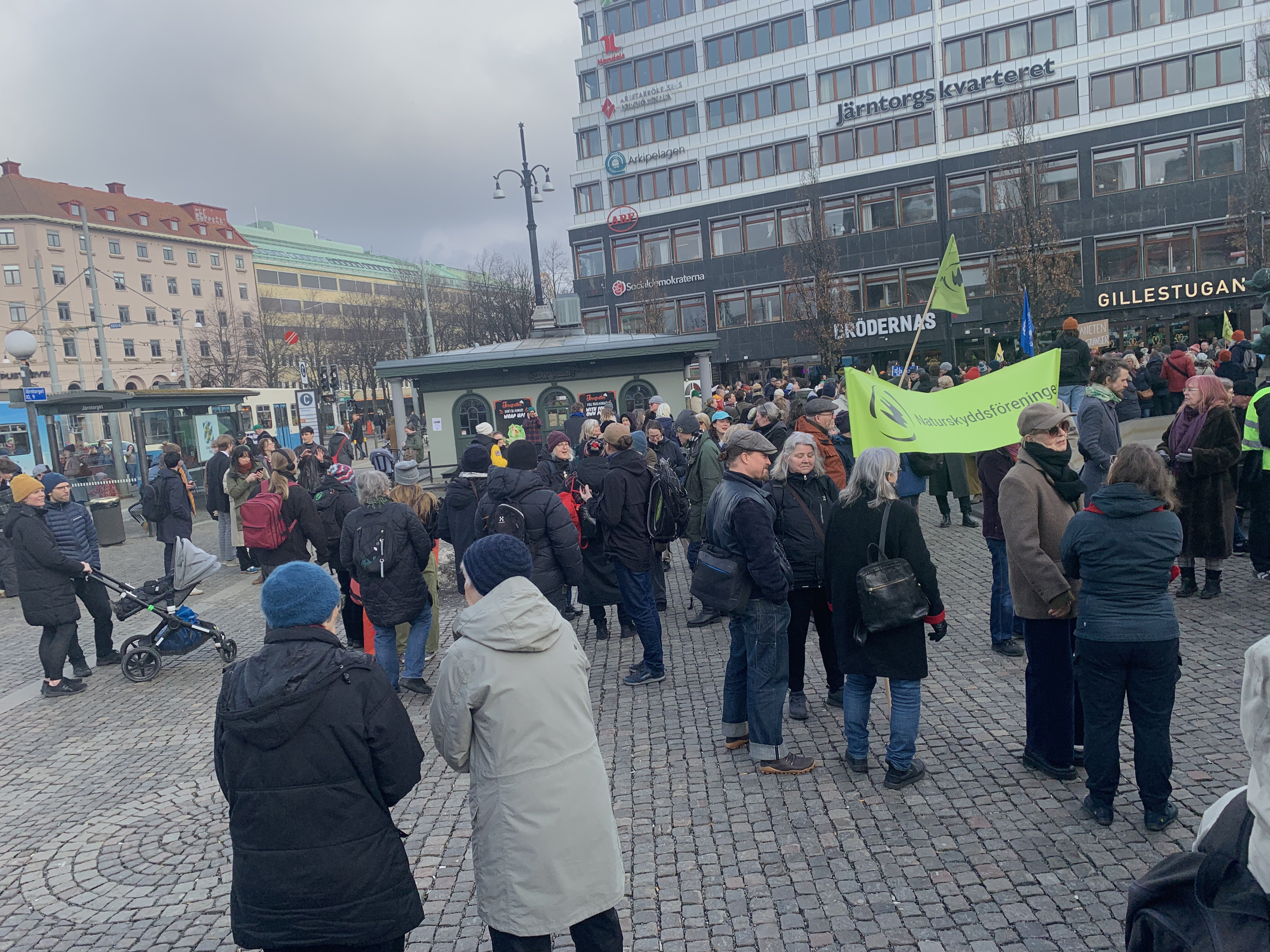 Järntorget — samling inför avmarsch